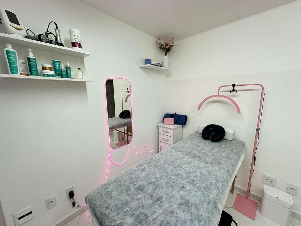 Sala de tratamento com produtos profissionais